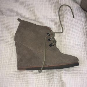 Steve Madden wedge